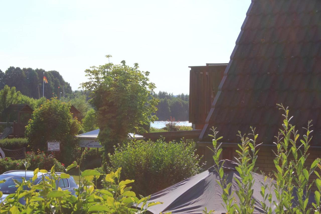Moderne Und Helle Ferienwohnung Am Ploener See Bosau Exterior foto